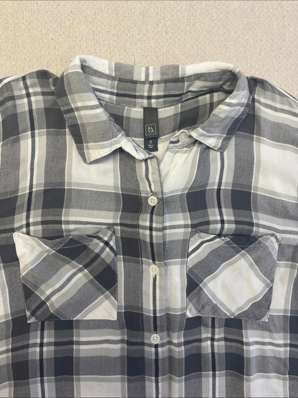 ALYA Womens Small Plaid Button Down Shirt Gray White Rayon Roll Tab Sleeve - Picture 3 of 15